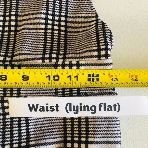 Shein Size Medium (6) Lightweight Checked Adjustable Overalls - Picture 11 of 15